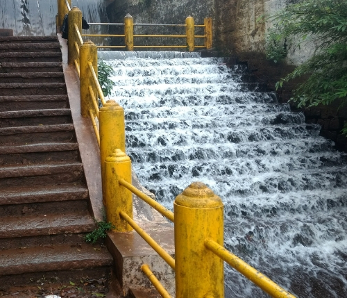 Honnamana Halla